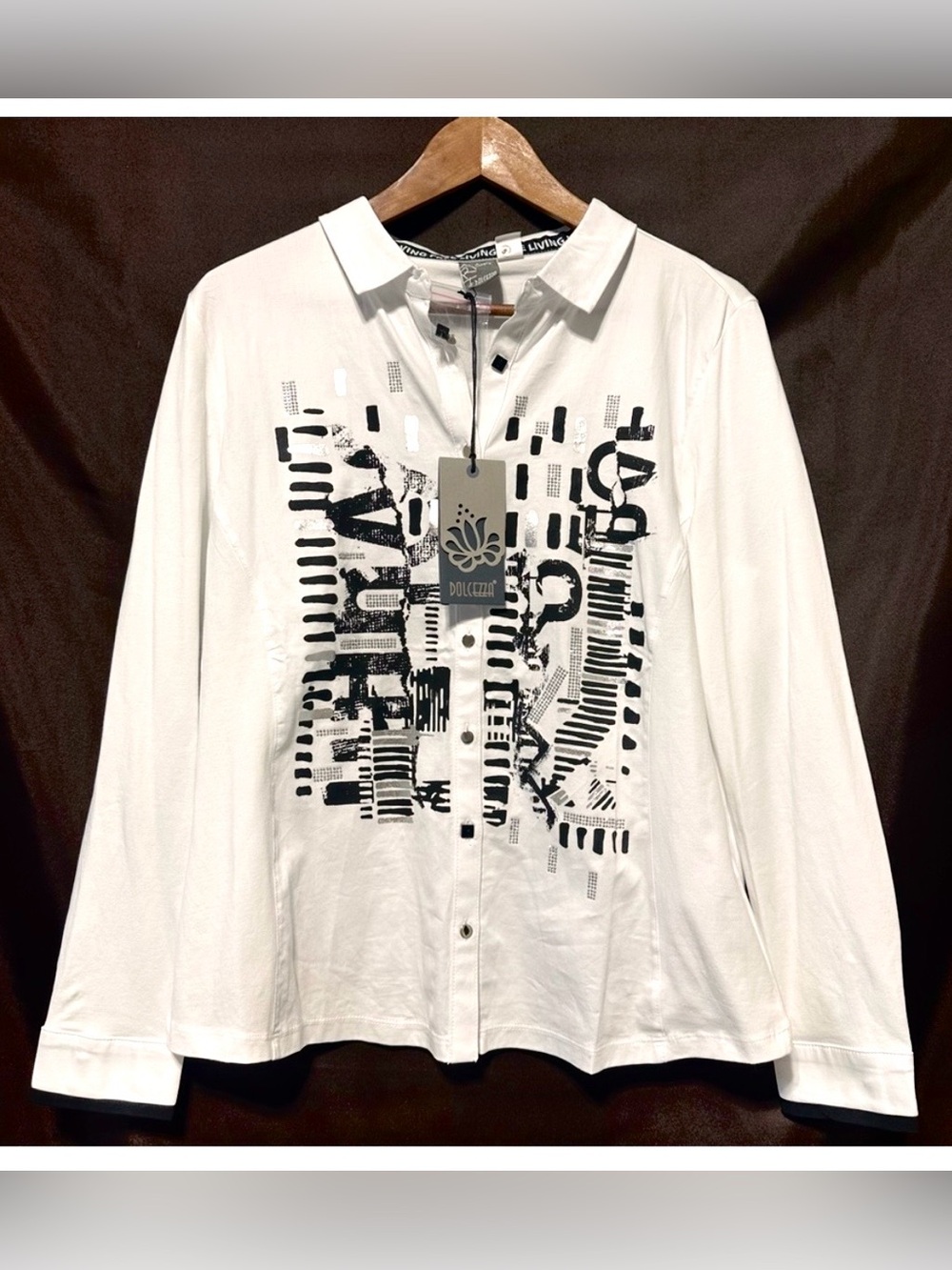 DOLCEZZA Graphic Button Up Shirt | Artsy Gallery Girl Monochrome Chic
